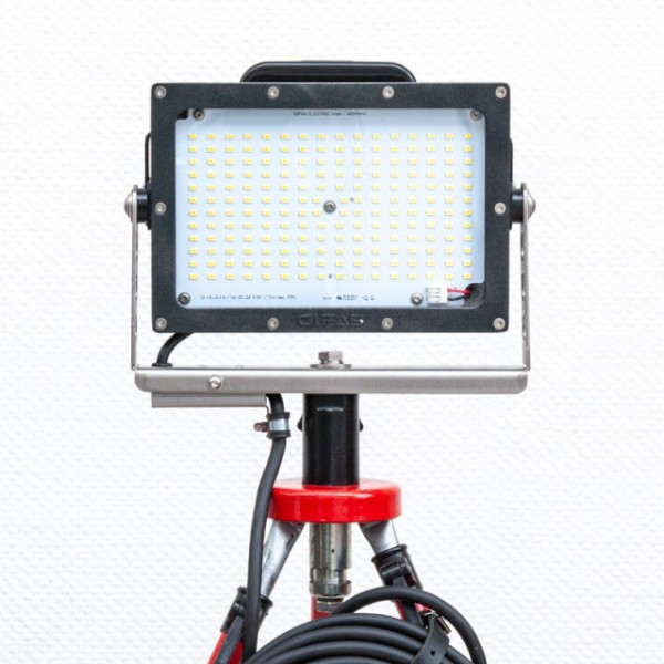 FlutLED W 80, 10000 Lumen, Anschluss 230 V/50 Hz