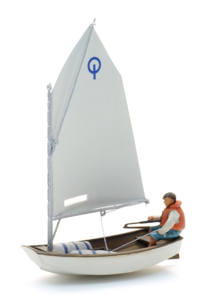 Segelboot Optimist + Figur