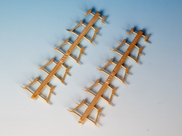 Trittstuftenhalter für 2-stufige Aufstiegstritte ETA 179 u.a.