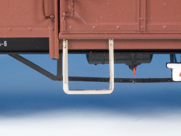 Türtritte für gedeckte Wagen, UIC-Bauart, z. B. Glmhs50, 4 Stück, Ätzteile