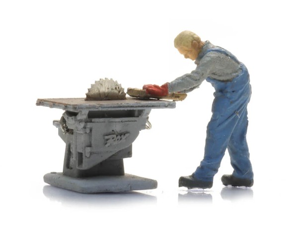 Kreissäge mit Figur - Fertigmodell