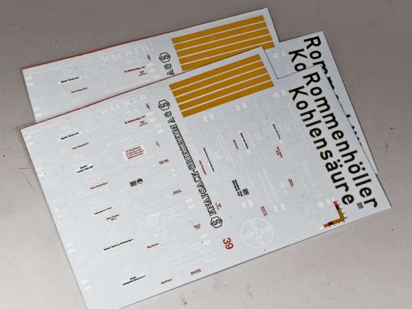 Beschriftungssatz für 8 Privatwagen (Chemiekesselwagen) Deutschen Bundesbahn (DB) Epoche III